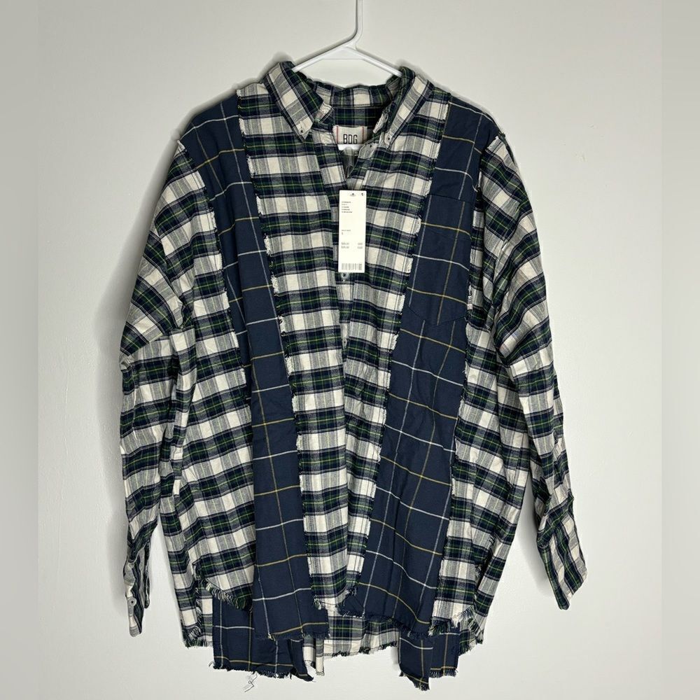 NWT Urban Outfitters spliced dad button up. Size small